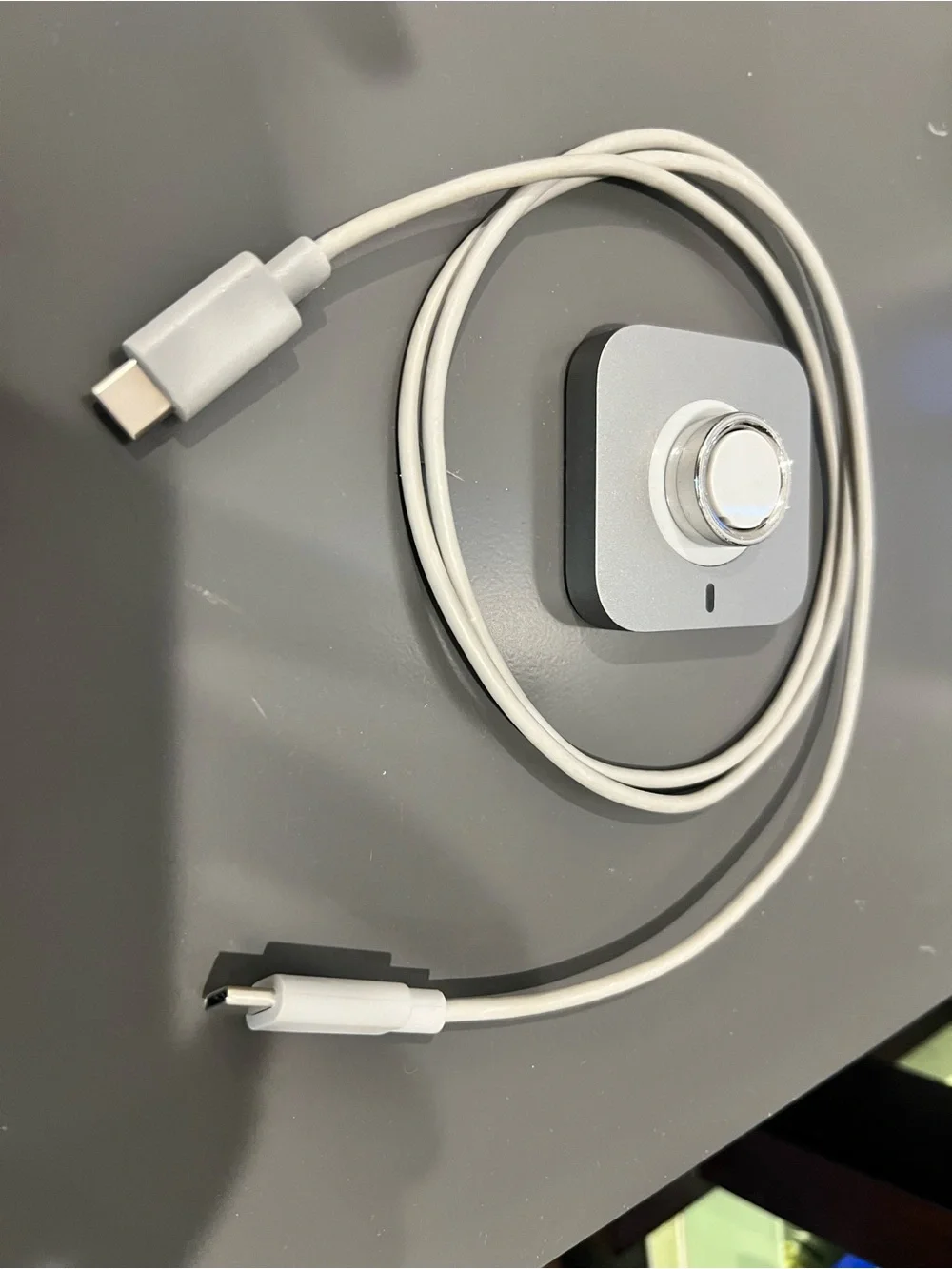 Oura Ring with charger size 6